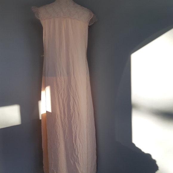 Vintage Desuged by Model Lingerie, Women's Sleepwear size S Pink whit embroidery - Picture 4 of 10